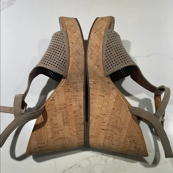 🥳🫆💐FRANCO SARTA 8.5 Clinton 
espadrille platform wedges, 4” Heel, Taupe - Picture 4 of 10